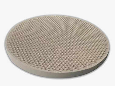 Quali sono i fattori che influenzano il processo di sinterizzazione della ceramica a nido d'ape